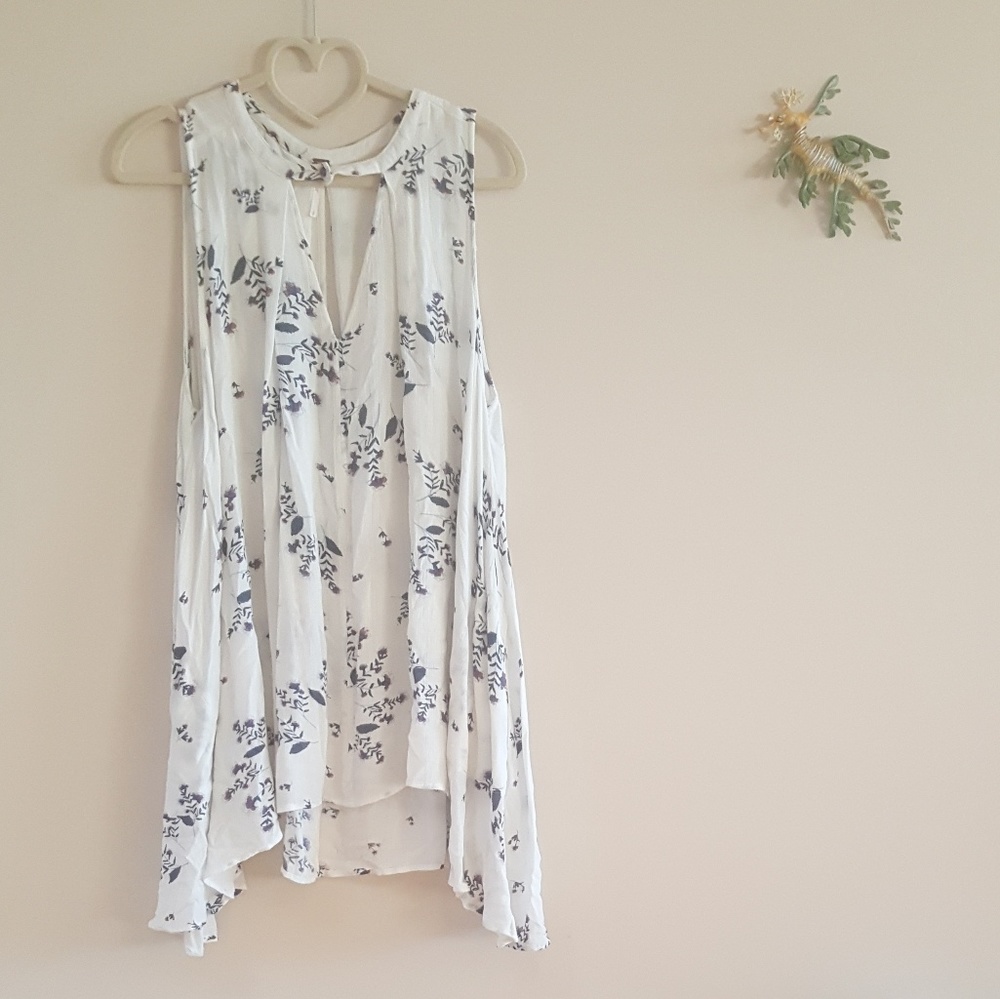 Small Free People floral mini dress ⚘